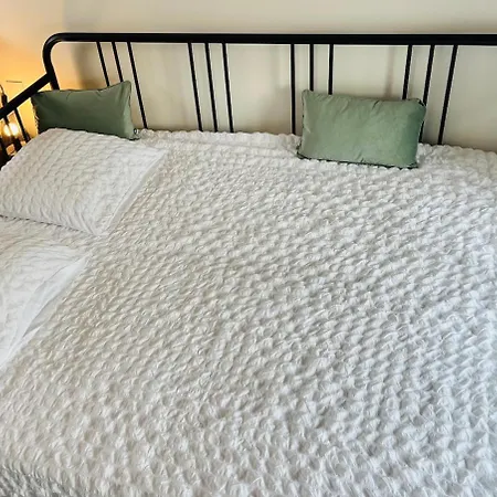 Du Port Avec Jardin Prive Apartment *