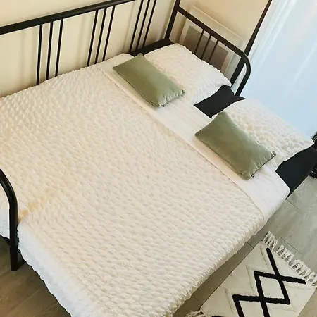 Apartment Du Port Avec Jardin Prive Saint-Andre-de-Cubzac
